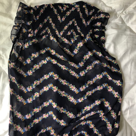 Floral button up - Picture 2 of 2